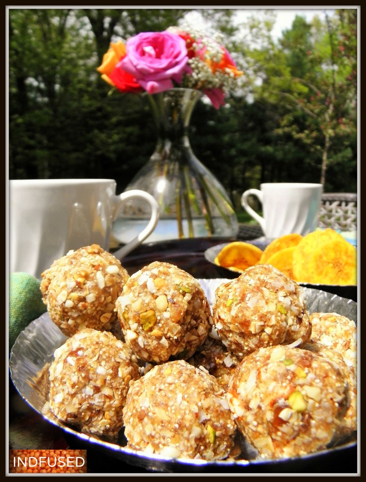 Oats, flax seeds and dry fruit laddoos/ energy balls - so healthy and so easy to make!