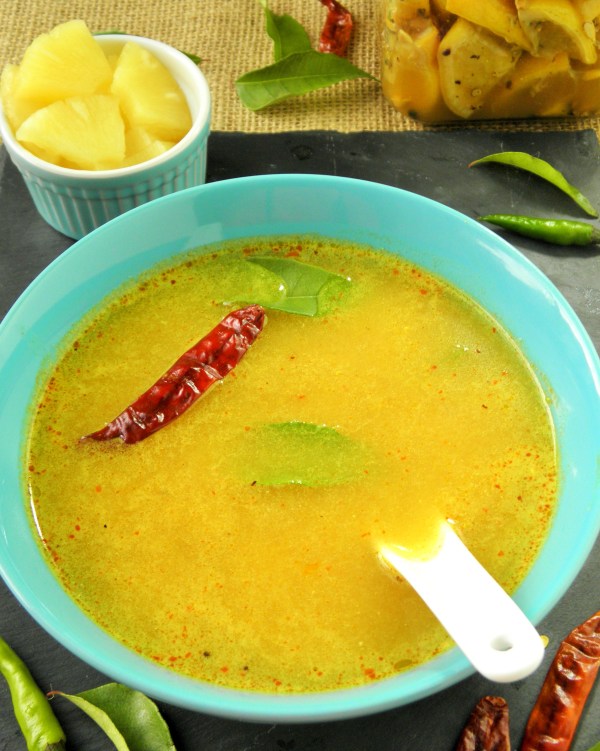 Gluten free,vegetarian,vegan, low-cal, quick and easy recipe for a pineapple soup that is perfect for fall!