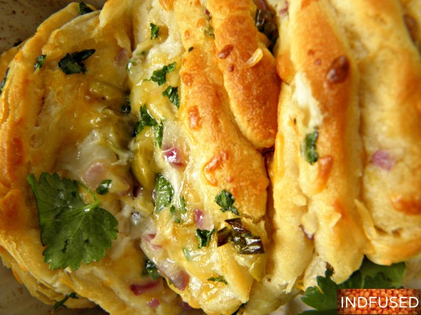 Quick and easy Savory Cheese bread using Indian herbs with Pillsbury Grand Biscuits and Kraft shredded Mexican Cheese. Perfect for #Thanksgiving