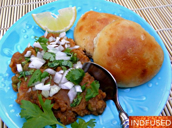 #Easyrecipe, #stepbystep #photos and #healthyrecipe for #onepan #Mumbai #PaavBhaji made in the #InstantPot. #scrumptious