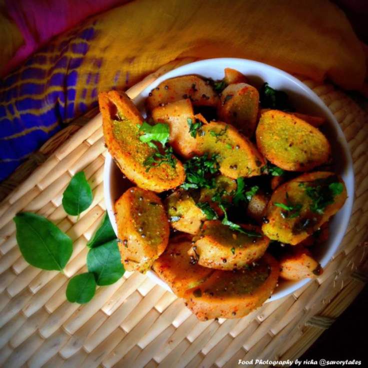 Richa's Chana Dal Fara Gojha Peetha-steamed-lentil-stuffed-dumplings