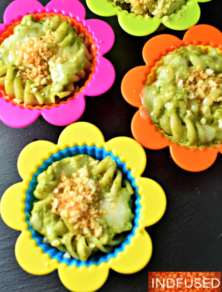 Vegetarian, gluten free Tresomega quinoa fusilli in delectable avocado sauce topped with fontina and gluten free bread crumbs! makes 8 servings.
